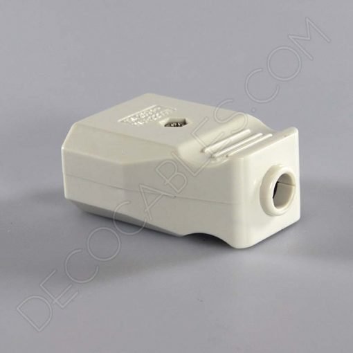 Clavija hembra blanca