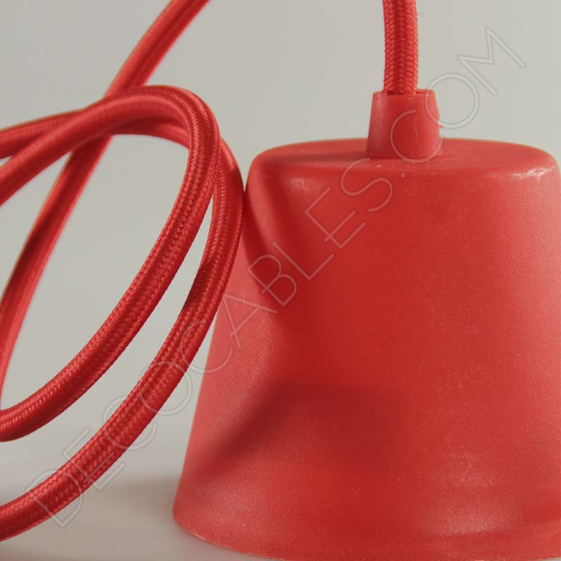 Lámparas colgantes de silicona en suspensión con cable textil a juego en color rojo Lámparas colgantes de silicona en suspensión con cable textil a juego en color rojo