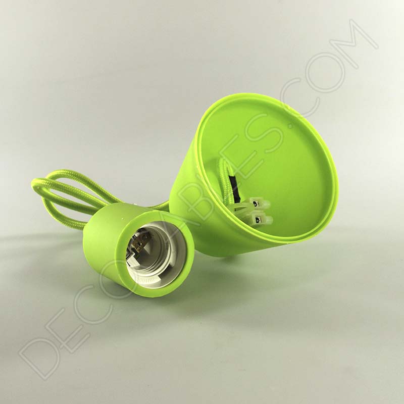 Lámparas colgantes de silicona en suspensión con cable textil a juego en color verde Lámparas colgantes de silicona en suspensión con cable textil a juego en color verde