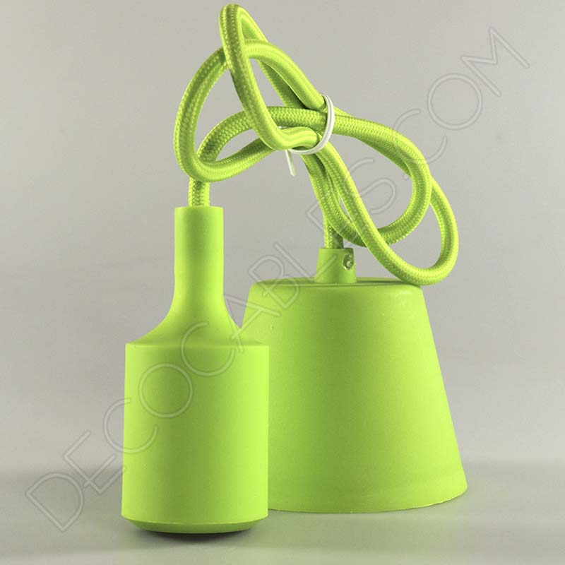 Lámparas colgantes de silicona en suspensión con cable textil a juego en color verde Lámparas colgantes de silicona en suspensión con cable textil a juego en color verde