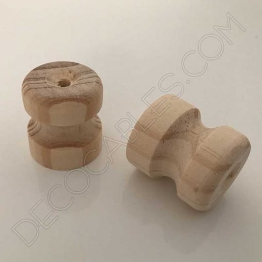 Aislador de madera para cable trenzado