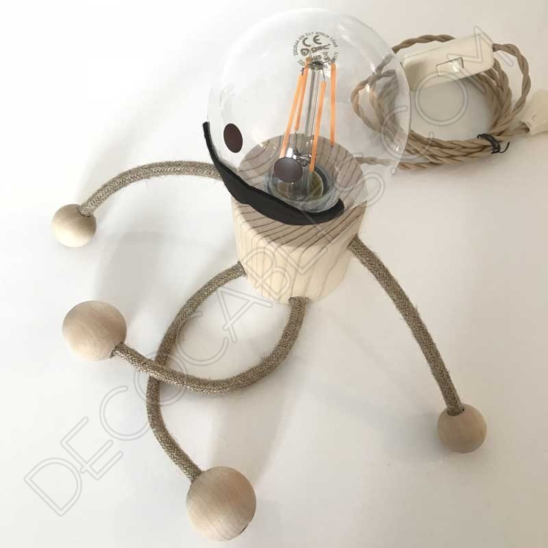 Lámpara-muñeco-de-sobremesa-en-madera-modelo-don-bigotes Lámpara-muñeco-de-sobremesa-en-madera-modelo-don-bigotes