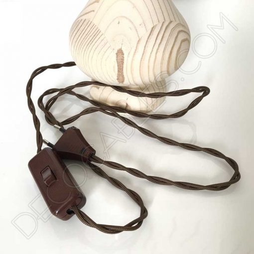 Lámpara de sobremesa en madera modelo pináculo