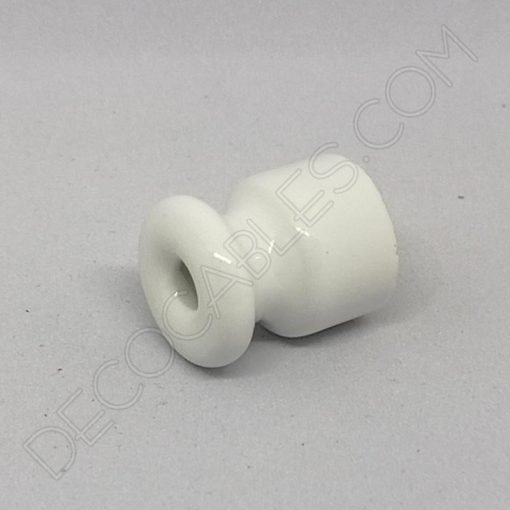Aislador cerámico blanco para cable eléctrico trenzado