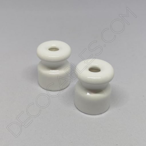 Aislador cerámico blanco para cable eléctrico trenzado