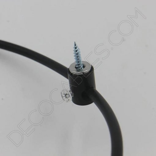 Sujeción metálica para cable con presa cables