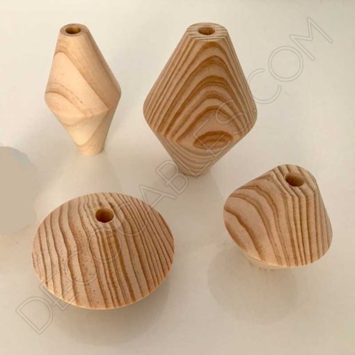 Rombos de madera para cables de lámparas